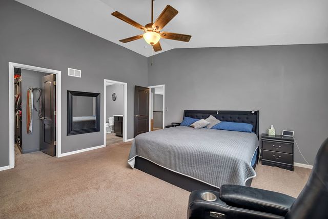 27337 W Deer Hollow Lane, Channahon, IL 60410