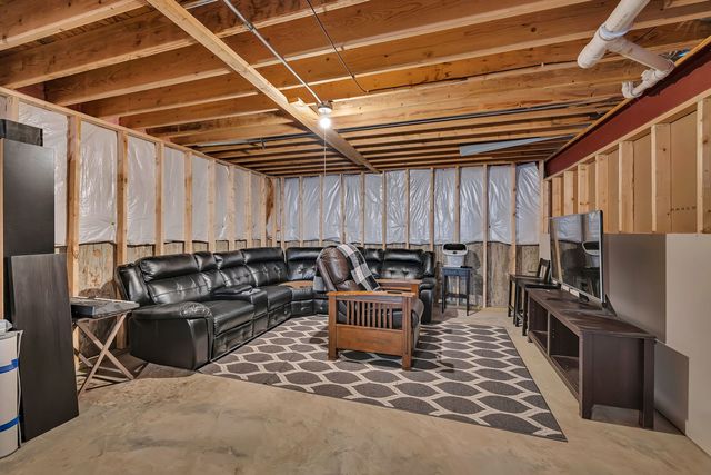 27337 W Deer Hollow Lane, Channahon, IL 60410