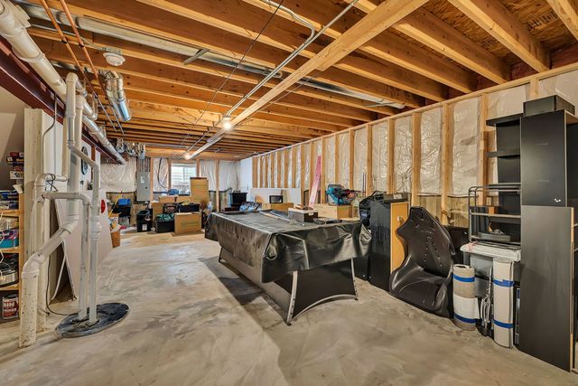 27337 W Deer Hollow Lane, Channahon, IL 60410