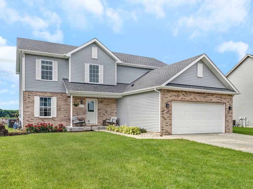 27337 W Deer Hollow Lane, Channahon, IL 60410