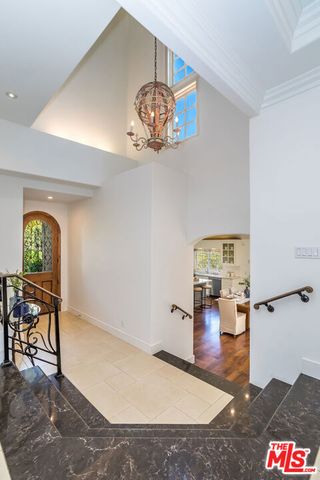 941 N Norman Place, Los Angeles, CA 90049