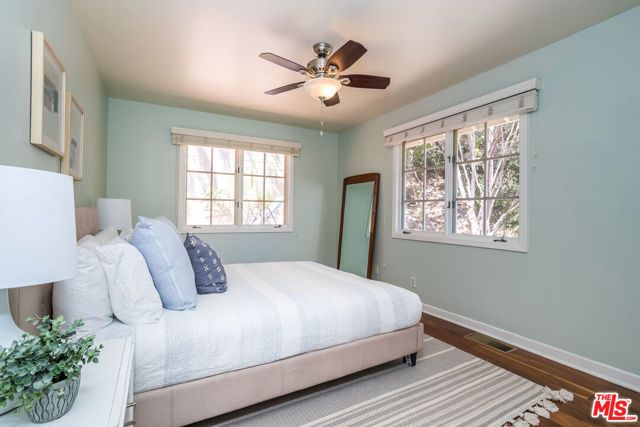 941 N Norman Place, Los Angeles, CA 90049