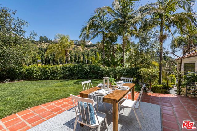 941 N Norman Place, Los Angeles, CA 90049