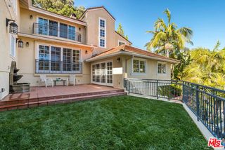 941 N Norman Place, Los Angeles, CA 90049