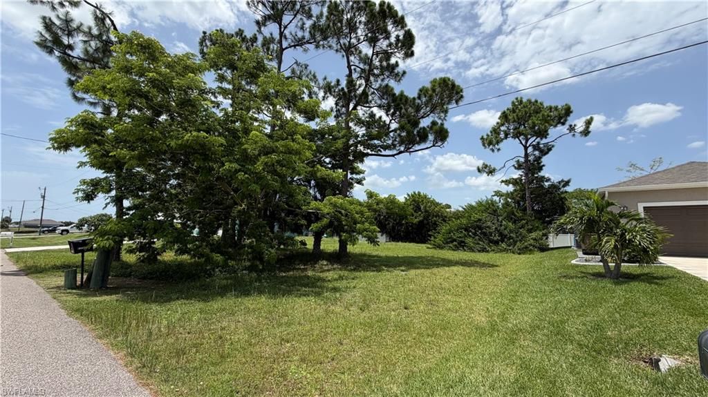1719 NE 33rd LN, CAPE CORAL, FL 33909 — photo 4