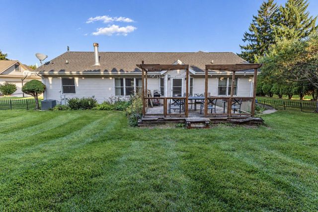 804 Jamesway DRIVE, Watertown, WI 53098