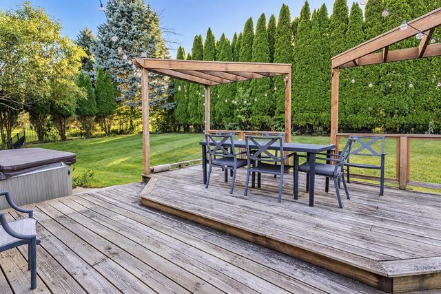 804 Jamesway DRIVE, Watertown, WI 53098