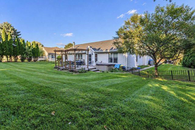 804 Jamesway DRIVE, Watertown, WI 53098