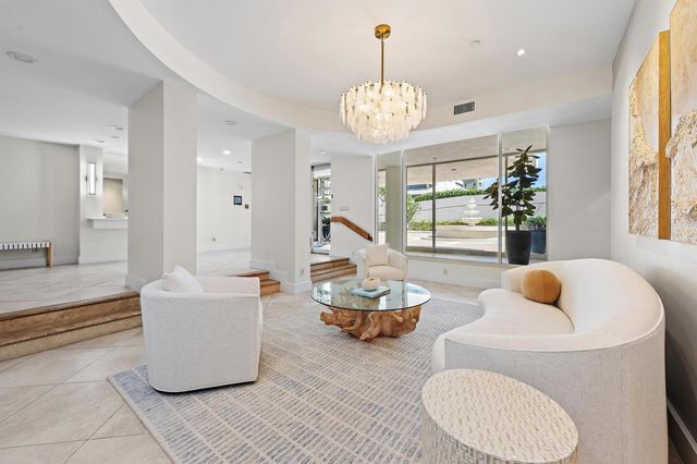 5250 N Ocean Drive 5s, Singer Island, FL 33404