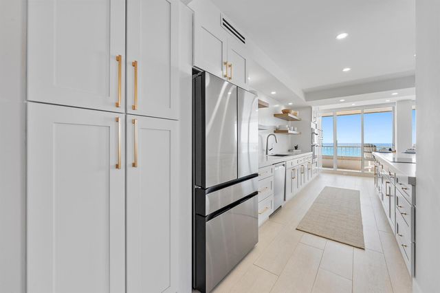 5250 N Ocean Drive 5s, Singer Island, FL 33404