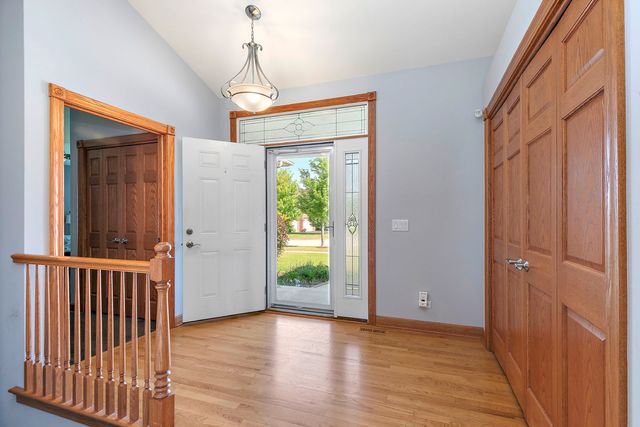 431 Patricia Lane, Hampshire, IL 60140