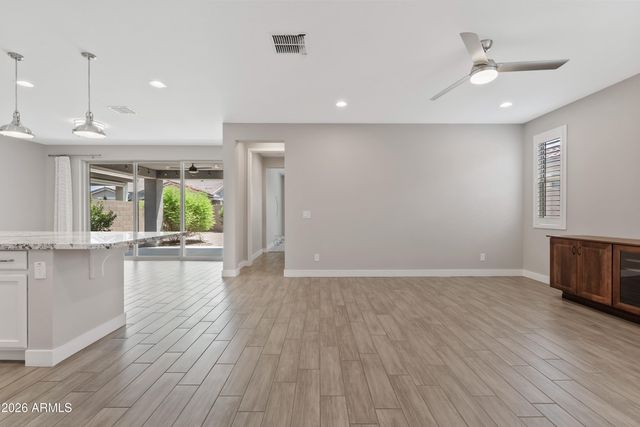 10723 E TWISTER Avenue, Mesa, AZ 85212