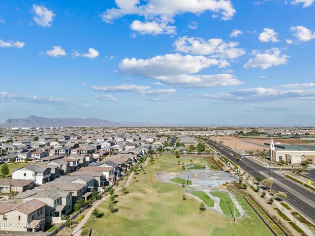 10723 E TWISTER Avenue, Mesa, AZ 85212
