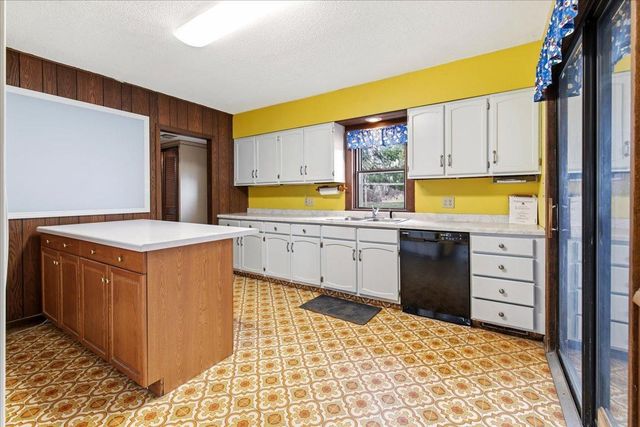 9500 County Road 15, Minnetrista, MN 55359