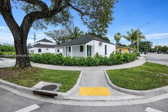 6901 NW 4th Ct A, Miami, FL 33150