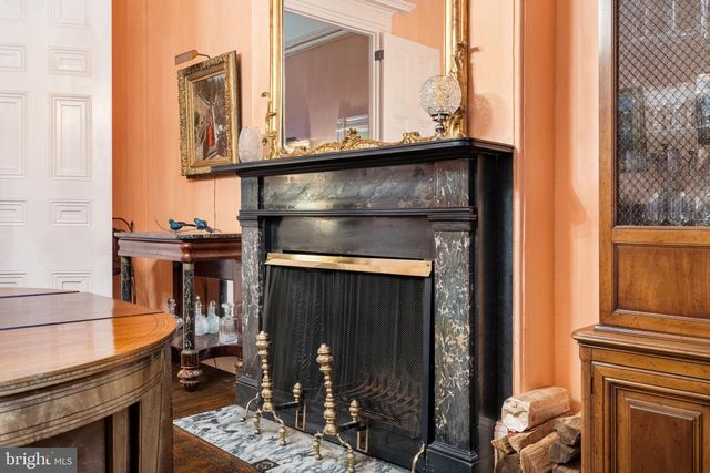 1017 CLINTON ST, Philadelphia, PA 19107