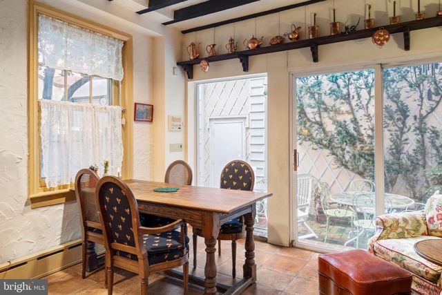 1017 CLINTON ST, Philadelphia, PA 19107