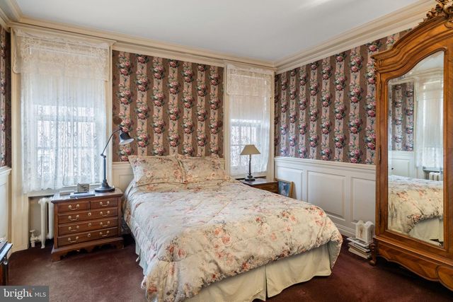 1017 CLINTON ST, Philadelphia, PA 19107