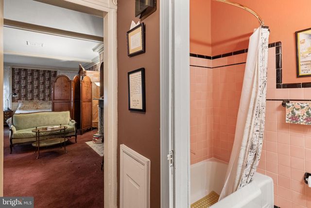 1017 CLINTON ST, Philadelphia, PA 19107