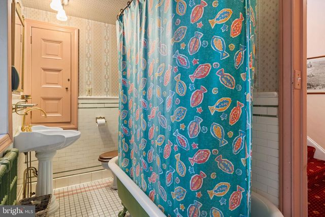 1017 CLINTON ST, Philadelphia, PA 19107