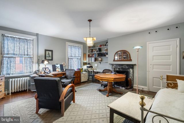 1017 CLINTON ST, Philadelphia, PA 19107