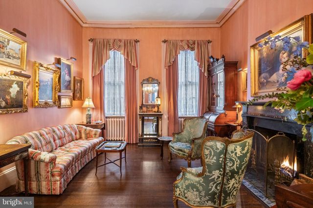 1017 CLINTON ST, Philadelphia, PA 19107