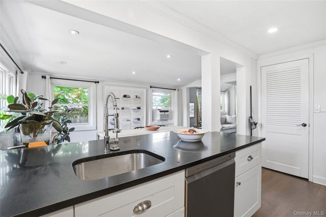 36 Dearborn Avenue, Rye, NY 10580