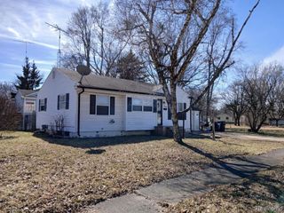 1621 Shamrock Lane, Flint, MI 48504