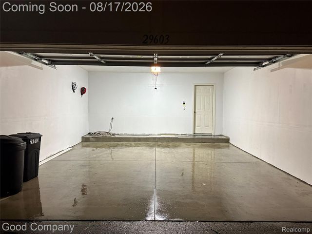 29603 Fox Run Circle, Warren, MI 48092