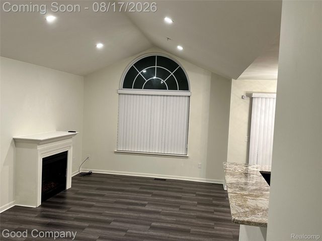 29603 Fox Run Circle, Warren, MI 48092