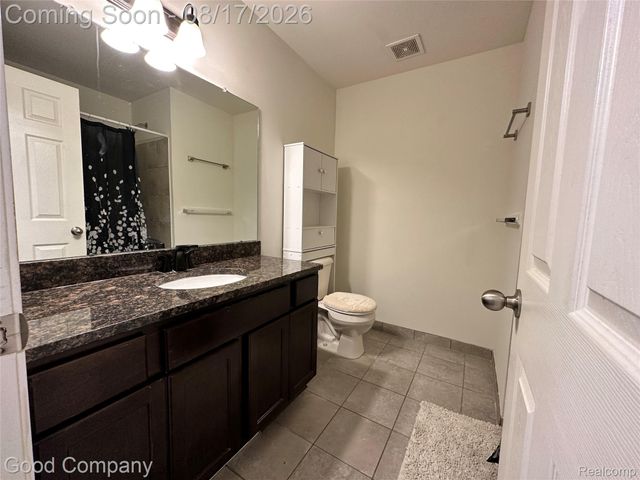 29603 Fox Run Circle, Warren, MI 48092