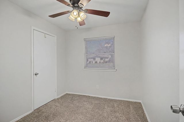 313 NW Jayellen Avenue, Burleson, TX 76028