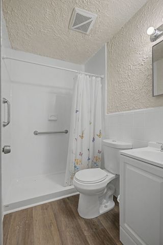 313 NW Jayellen Avenue, Burleson, TX 76028