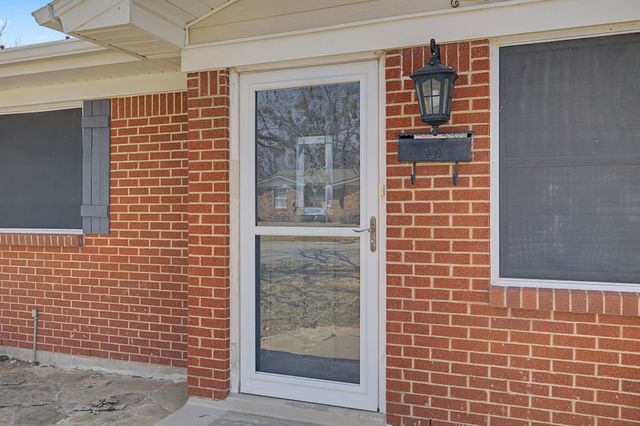 313 NW Jayellen Avenue, Burleson, TX 76028