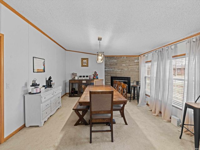 300 S Werner Avenue, Evansville, IN 47712