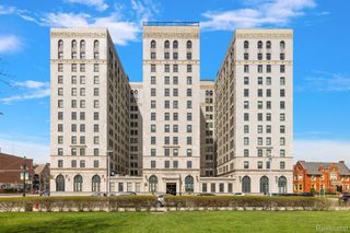 15 E KIRBY Street 315, Detroit, MI 48202