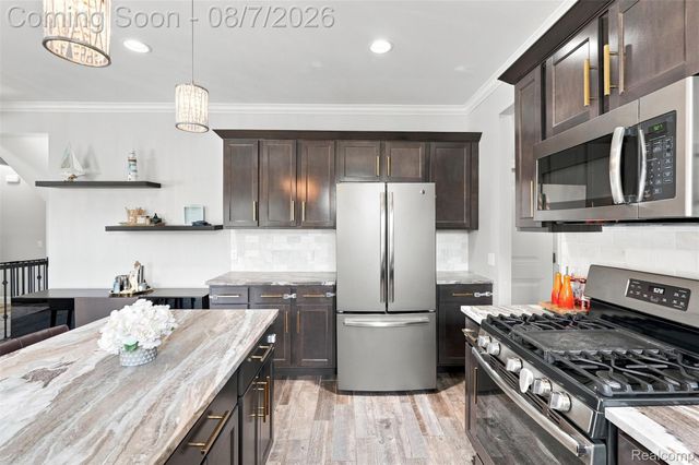 47523 Viola Lane, Chesterfield Township, MI 48047