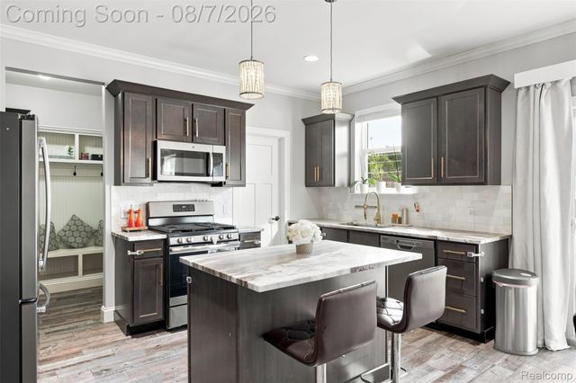 47523 Viola Lane, Chesterfield Township, MI 48047
