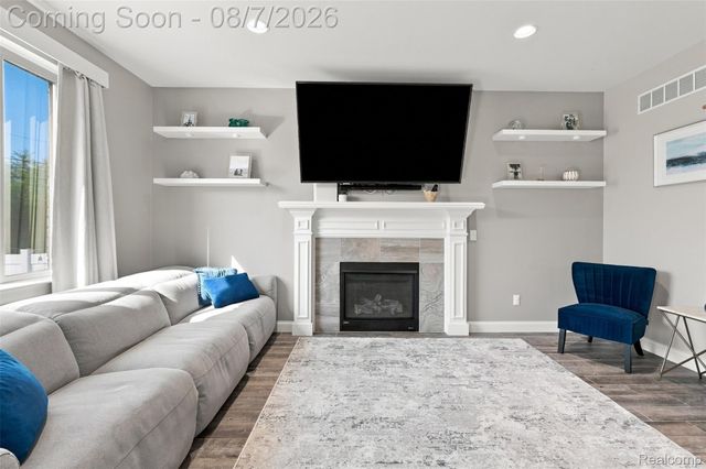 47523 Viola Lane, Chesterfield Township, MI 48047