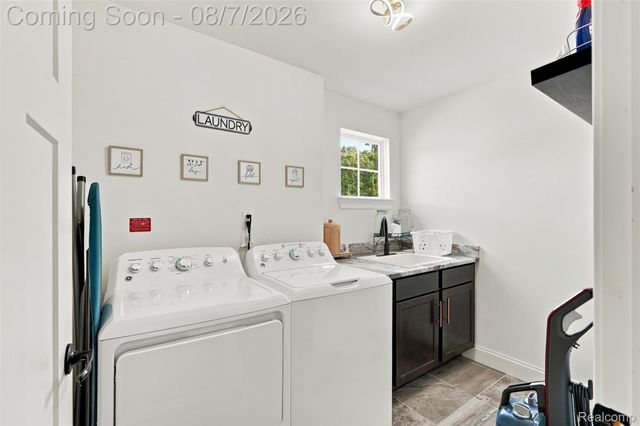 47523 Viola Lane, Chesterfield Township, MI 48047