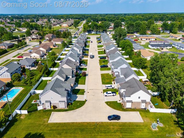 47523 Viola Lane, Chesterfield Township, MI 48047