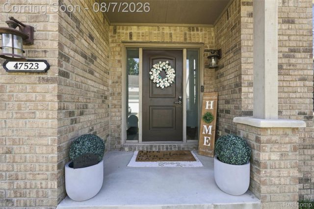 47523 Viola Lane, Chesterfield Township, MI 48047