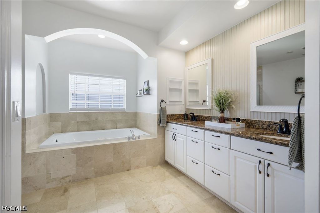 Image 19 of property listing at 1130 NW 14th TER, Cape Coral, FL 33993