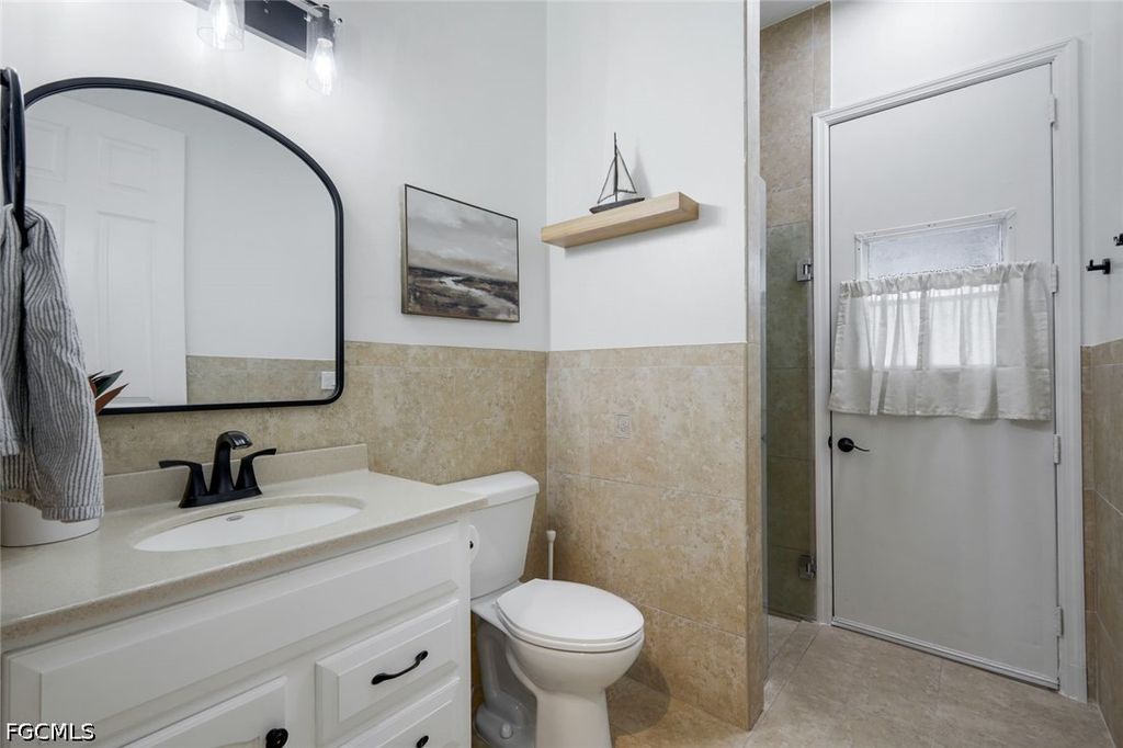 Image 22 of property listing at 1130 NW 14th TER, Cape Coral, FL 33993