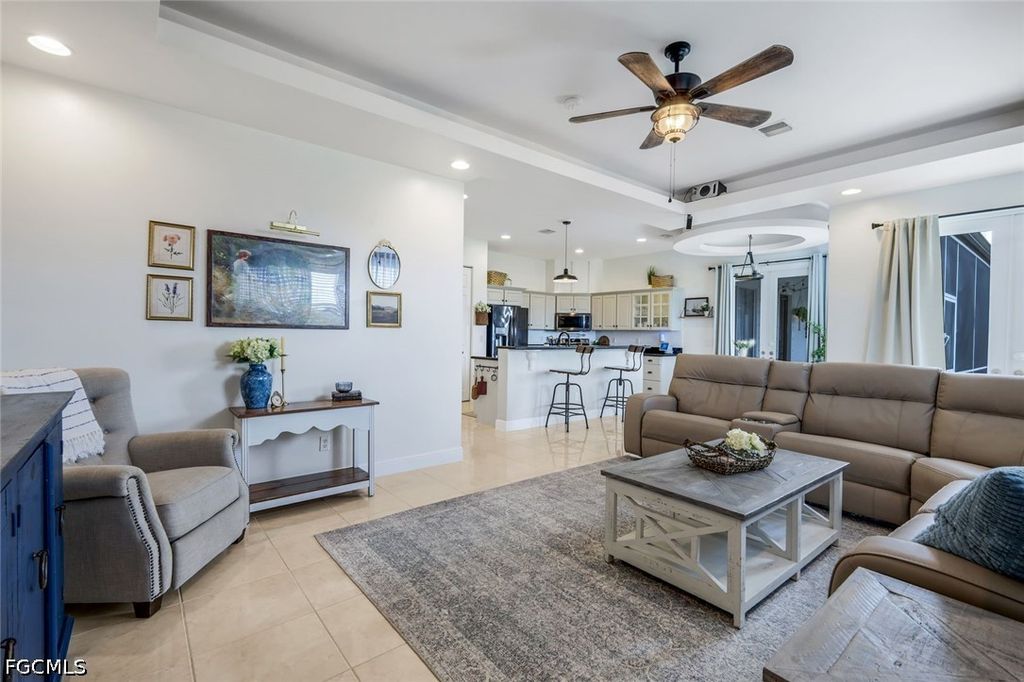 Image 9 of property listing at 1130 NW 14th TER, Cape Coral, FL 33993