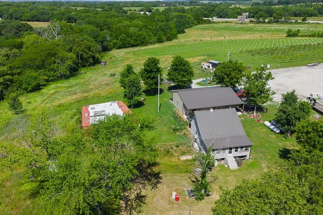 24305 Loring Road, Lawrence, KS 66044