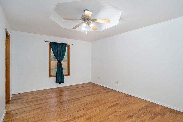 4614 South Falcon Court, Battlefield, MO 65619