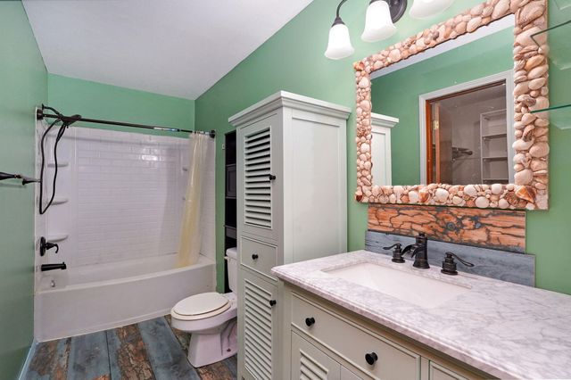 4614 South Falcon Court, Battlefield, MO 65619