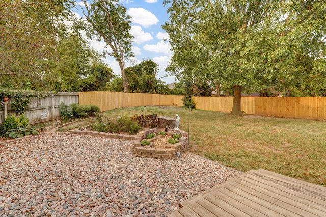 4614 South Falcon Court, Battlefield, MO 65619