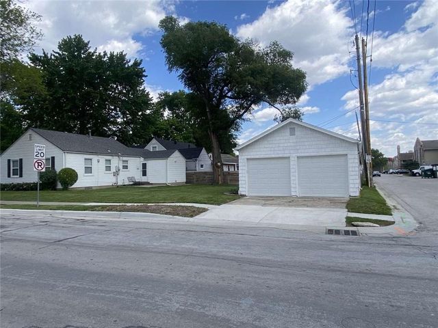 1401 E 21st Avenue, North Kansas City, MO 64116